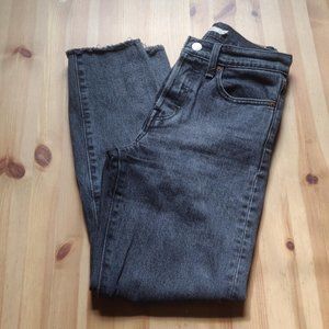 Levi's Wedgie Straight 25 Dark Grey Cropped Length